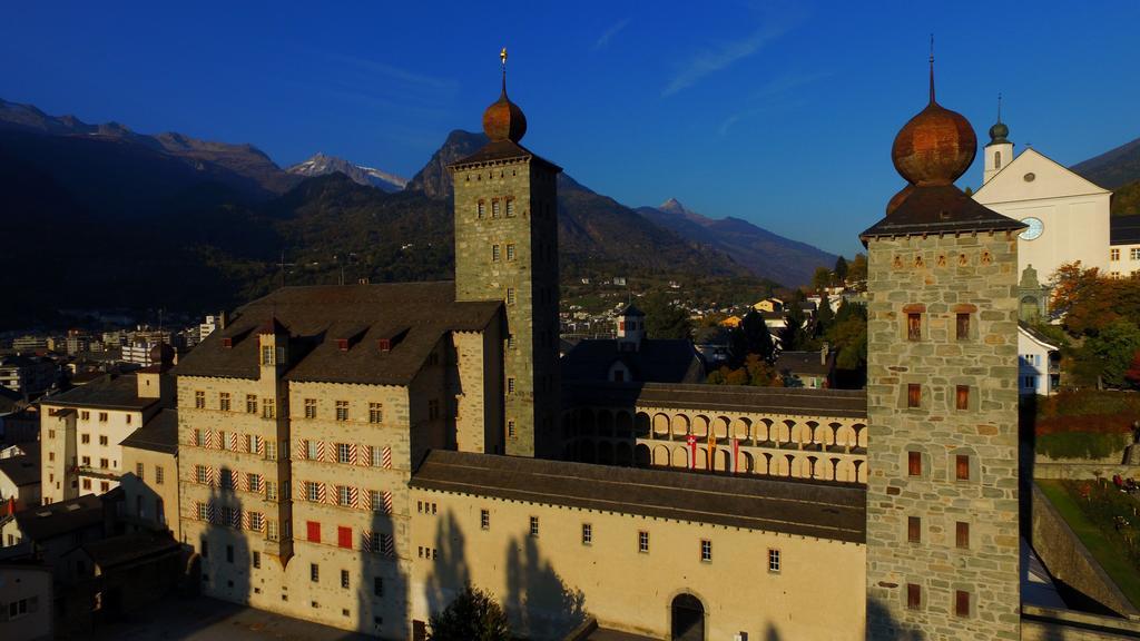 Schlosshotel - Self Check-In Hotel Brig Exterior photo